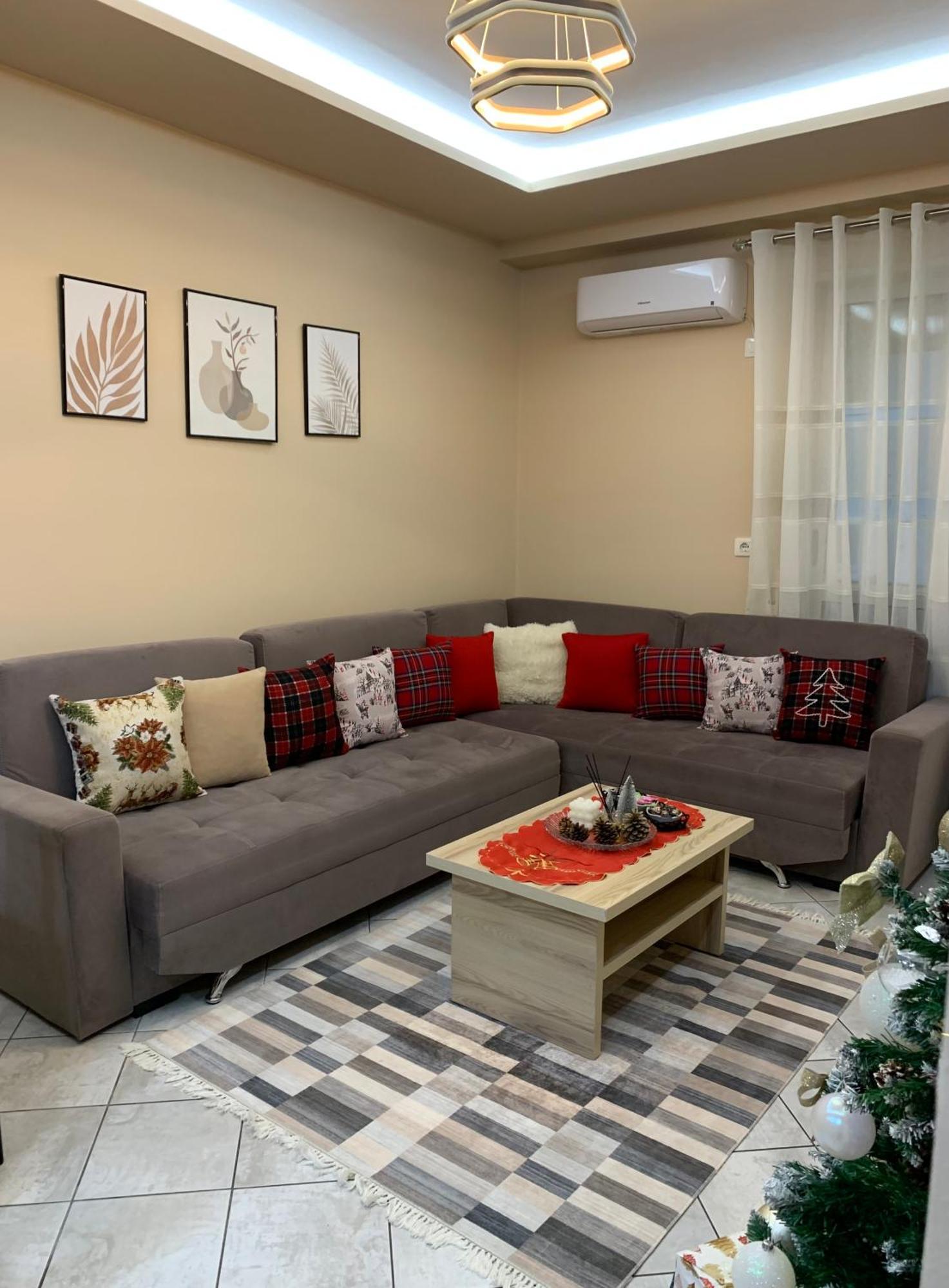 Ridi'S Comfort Apartment Shkodër Екстериор снимка